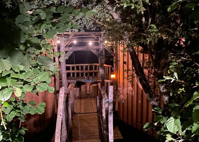 Chalet Sur L'eau Brissarthe