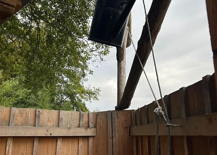 Sur L'eau Alpstuga Brissarthe